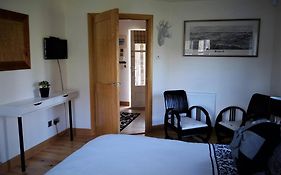 Loch Lomond Unique Selfcontained Bed+Bathroom